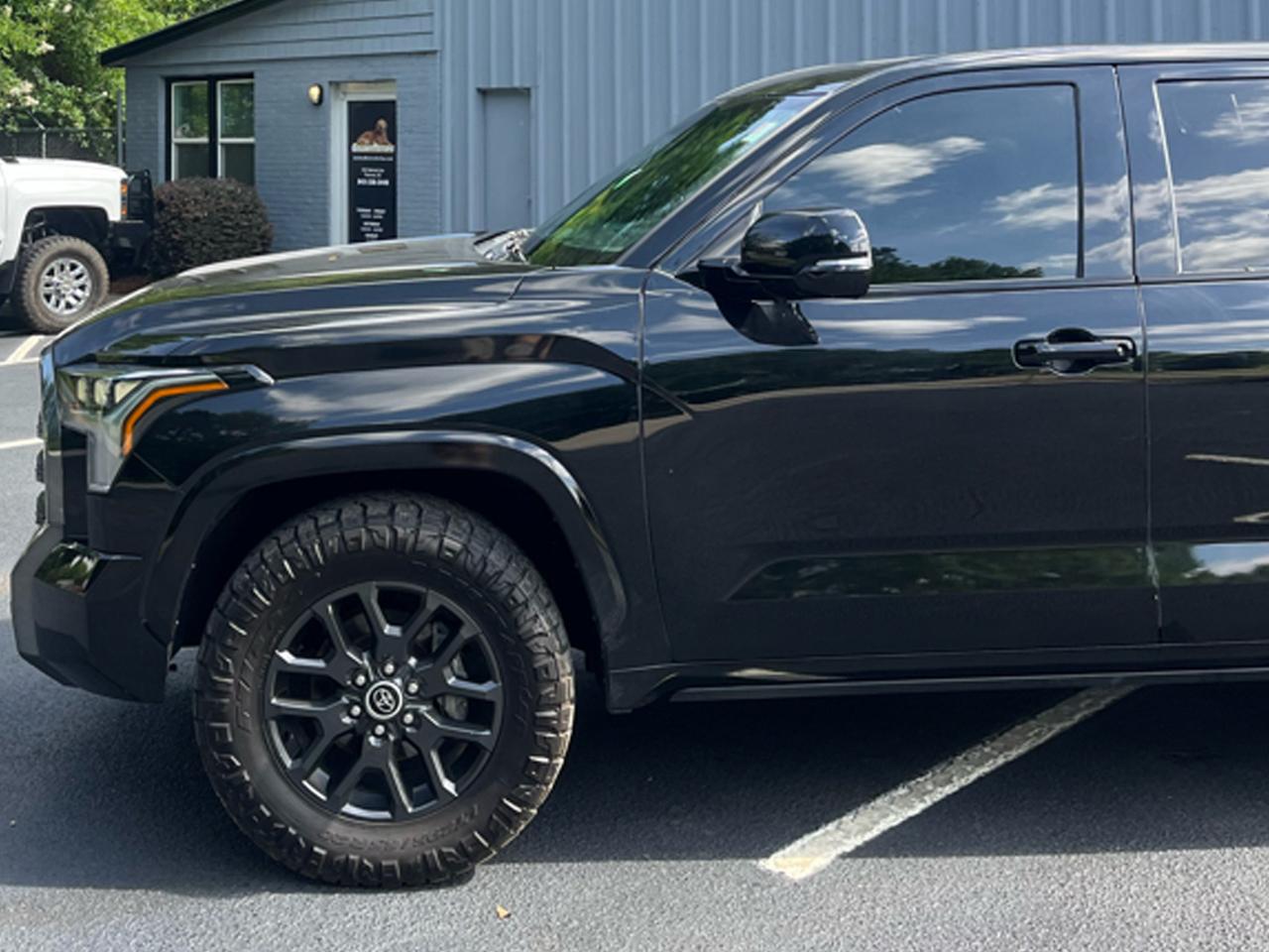 Toyota Tundra 4WD Platinum CrewMax 5.5' Bed (Natl) 2022
