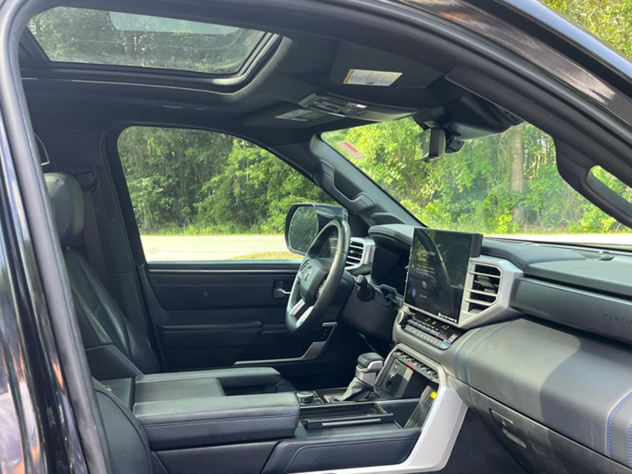 Toyota Tundra 4WD Platinum CrewMax 5.5' Bed (Natl) 2022