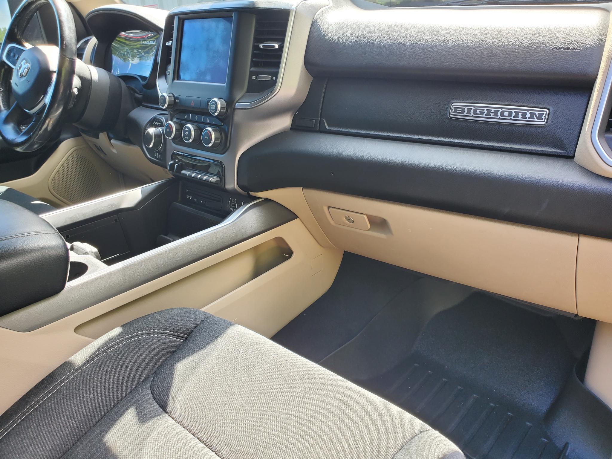 RAM 1500 Big Horn/Lone Star 4x4 Crew Cab 6'4" Box 2019