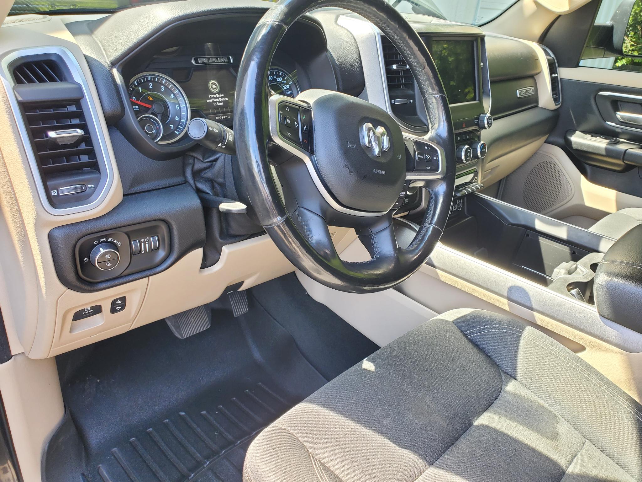 RAM 1500 Big Horn/Lone Star 4x4 Crew Cab 6'4" Box 2019