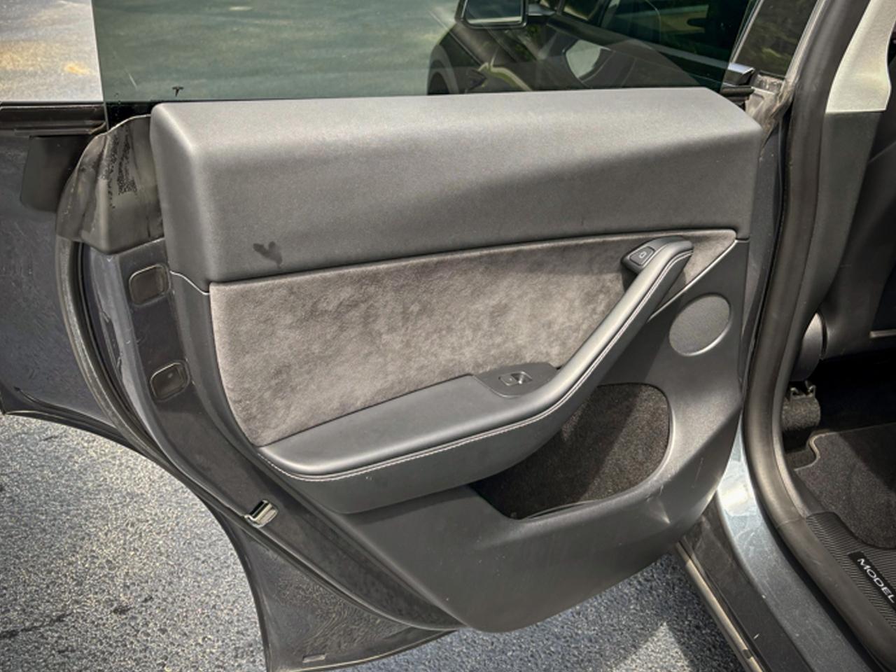 Tesla Model Y Long Range AWD 2023