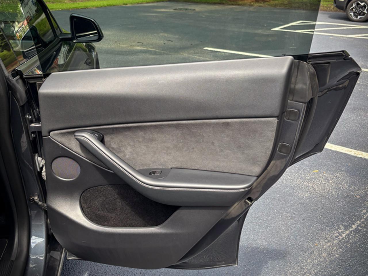 Tesla Model Y Long Range AWD 2023