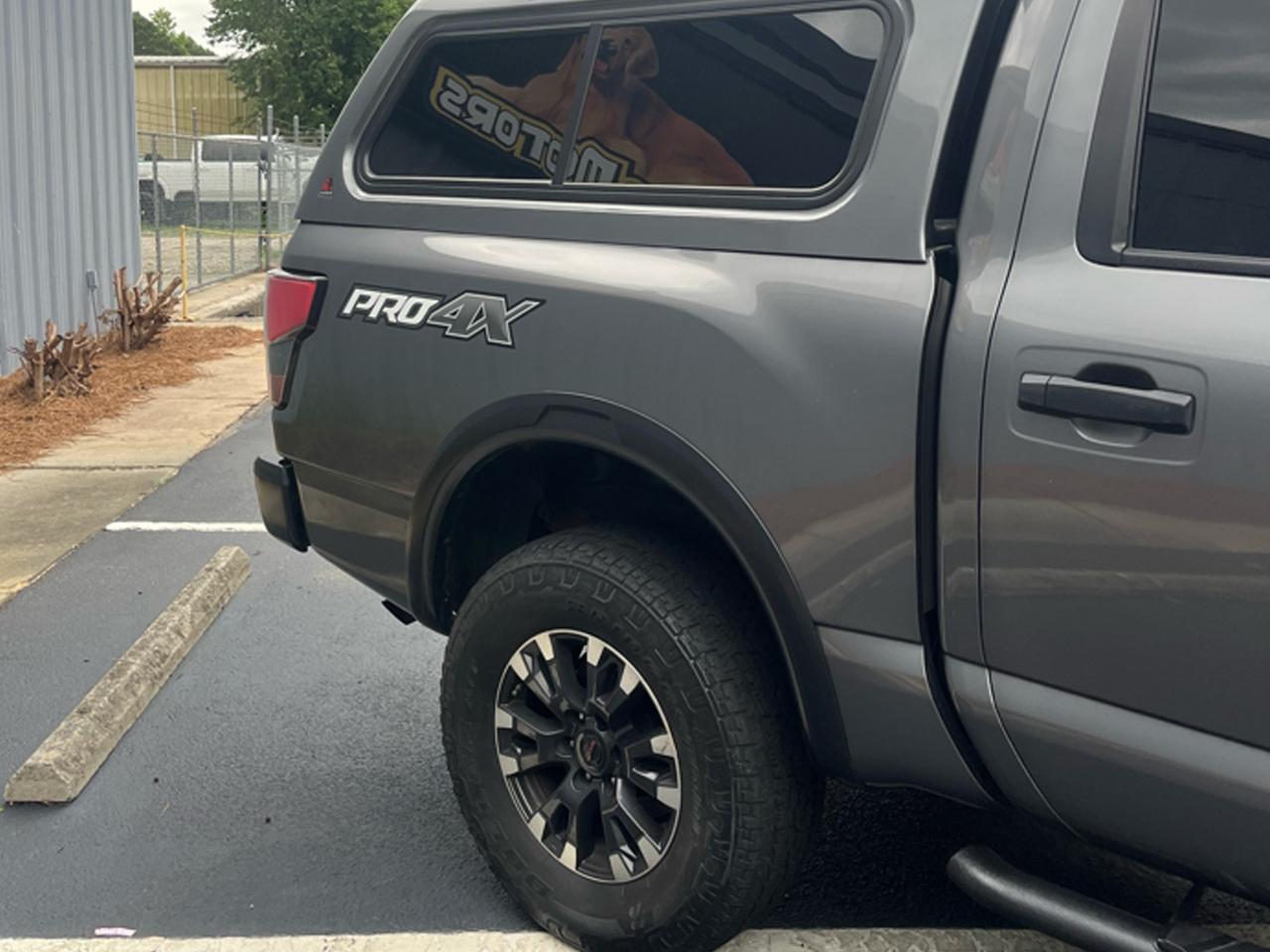 Nissan Titan 4x4 Crew Cab PRO-4X 2021