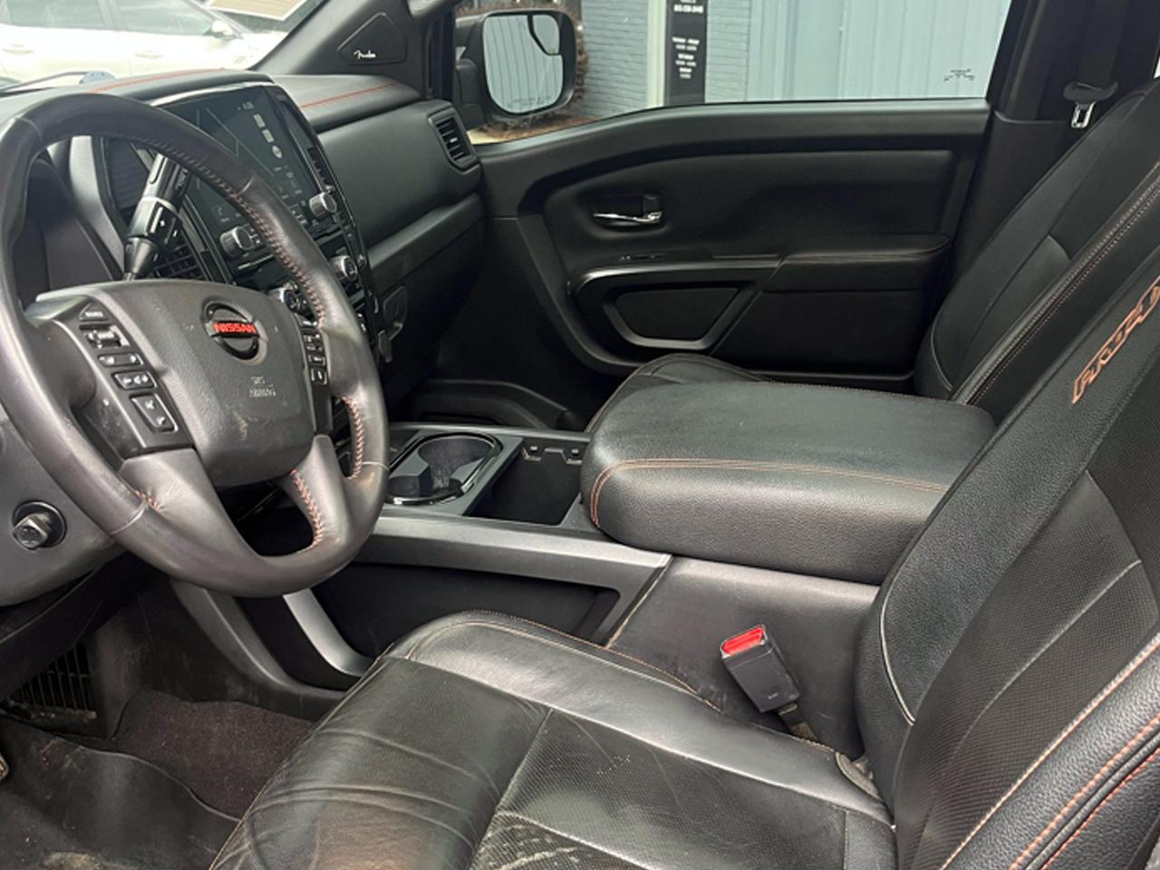 Nissan Titan 4x4 Crew Cab PRO-4X 2021