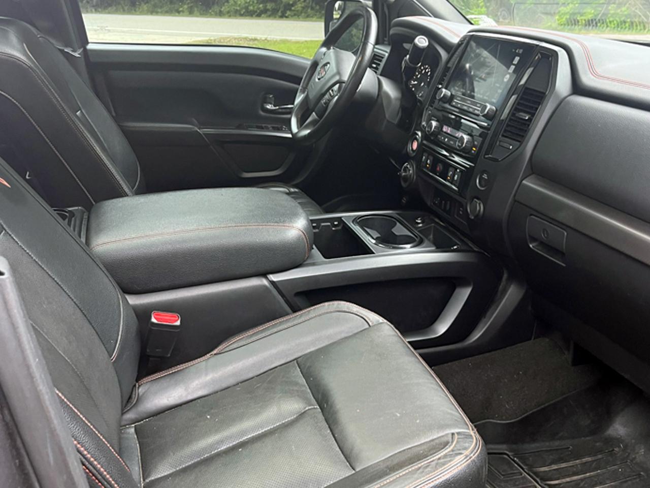 Nissan Titan 4x4 Crew Cab PRO-4X 2021