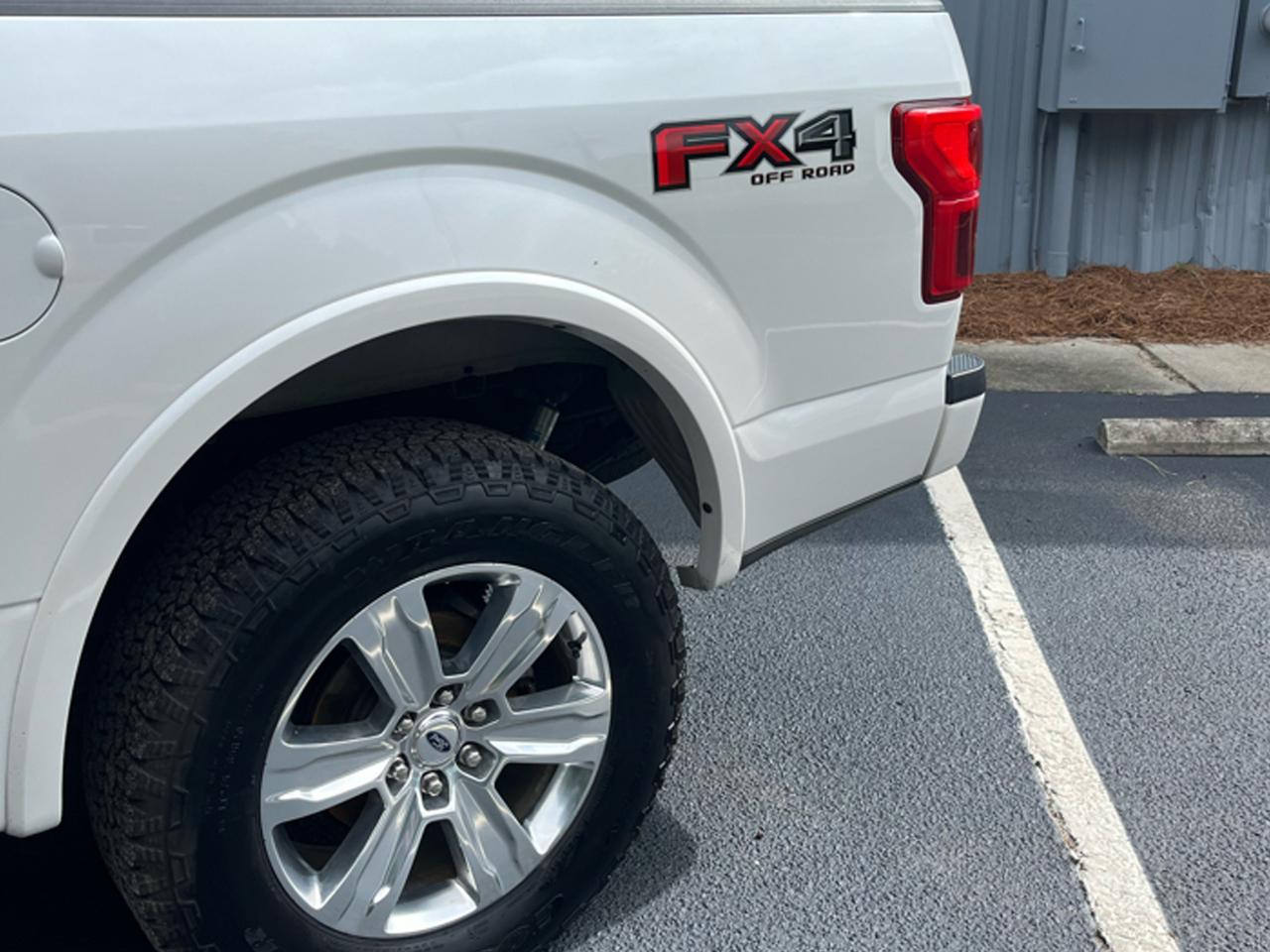 Ford F-150 4WD SuperCrew 157" Platinum 2019