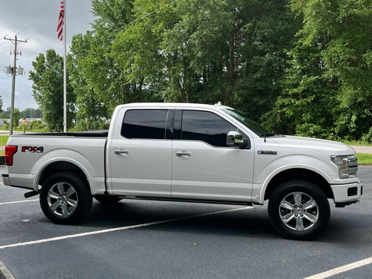 Ford F-150 4WD SuperCrew 157" Platinum 2019