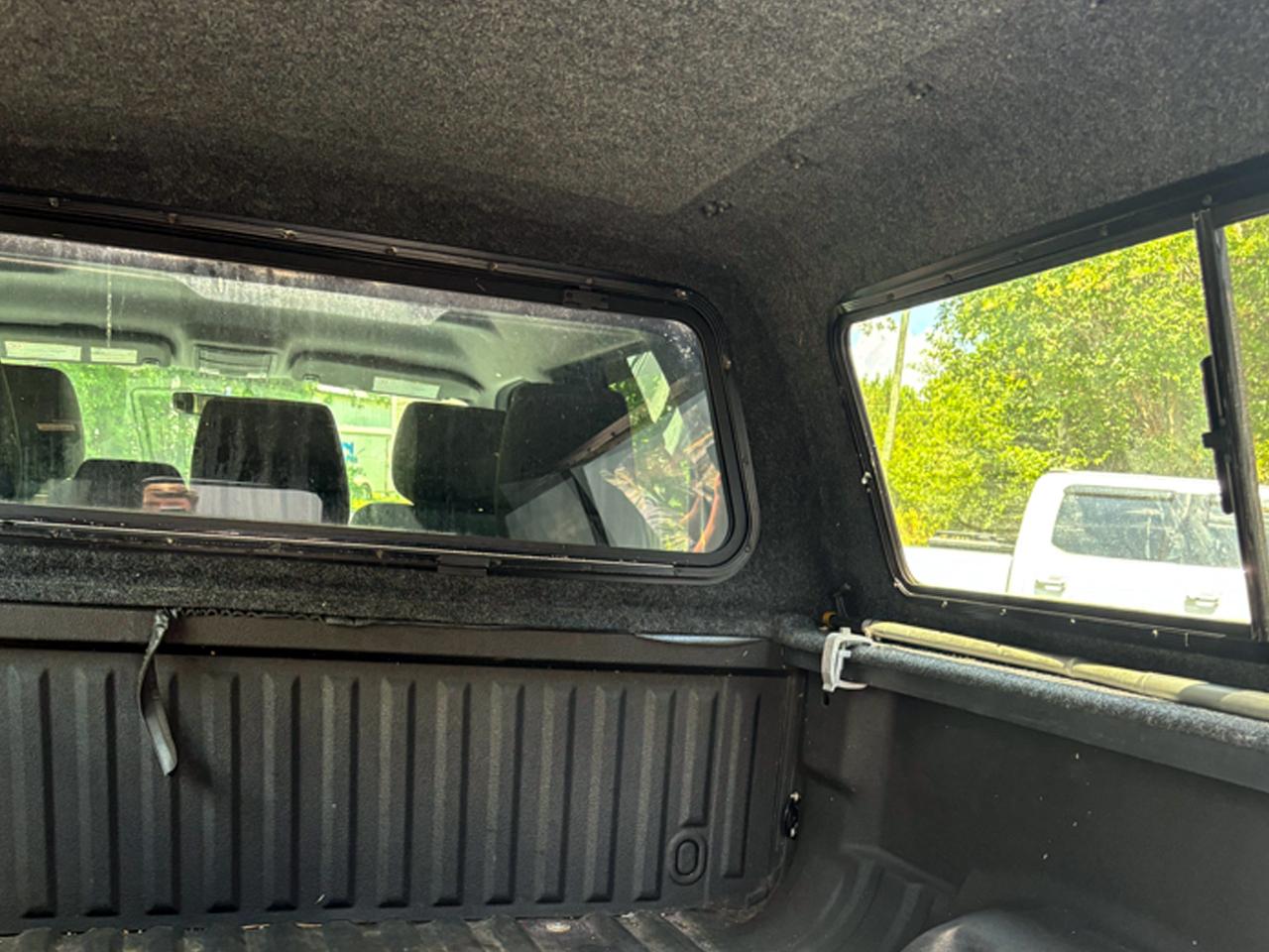 Ford Super Duty F-350 SRW 4WD Crew Cab 156" XLT 2012