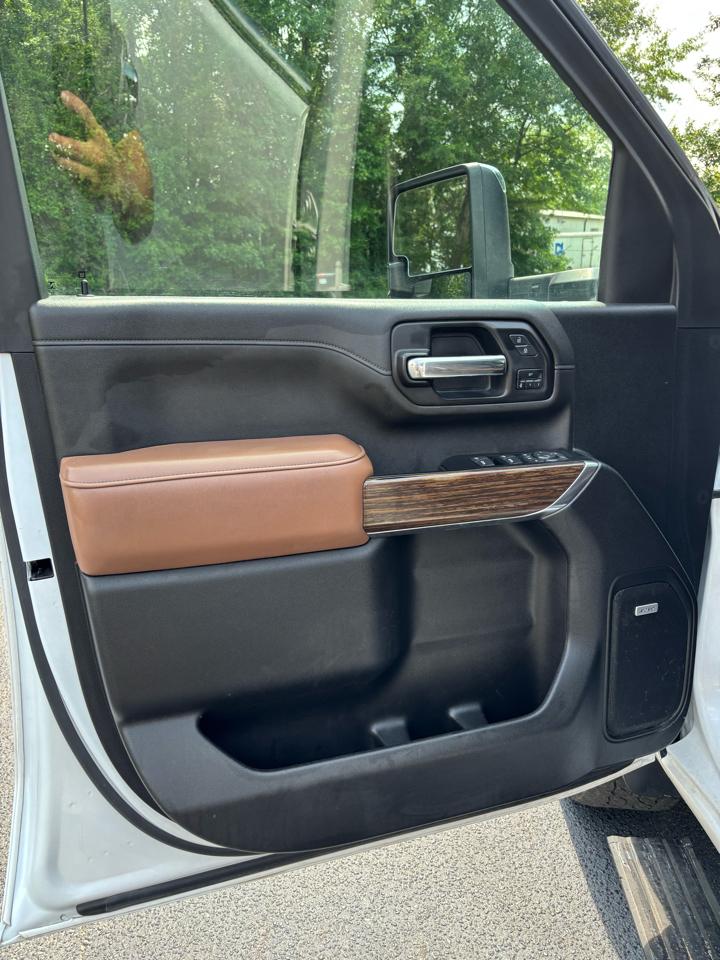 Chevrolet Silverado 2500HD 4WD Crew Cab 159" High Country 2022