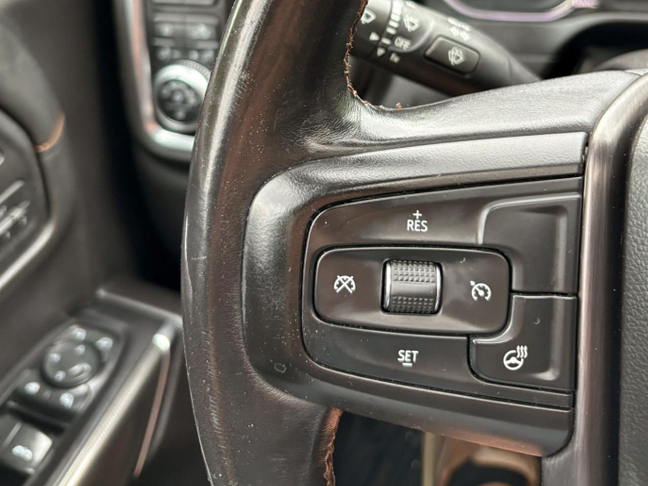GMC Sierra 1500 4WD Crew Cab 147" AT4 2019