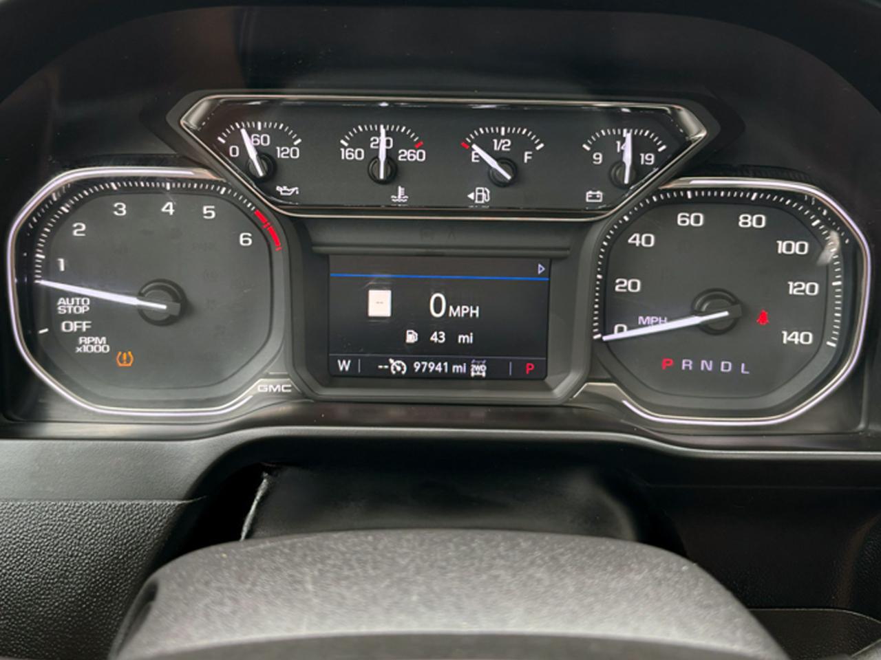 GMC Sierra 1500 4WD Crew Cab 147" AT4 2019