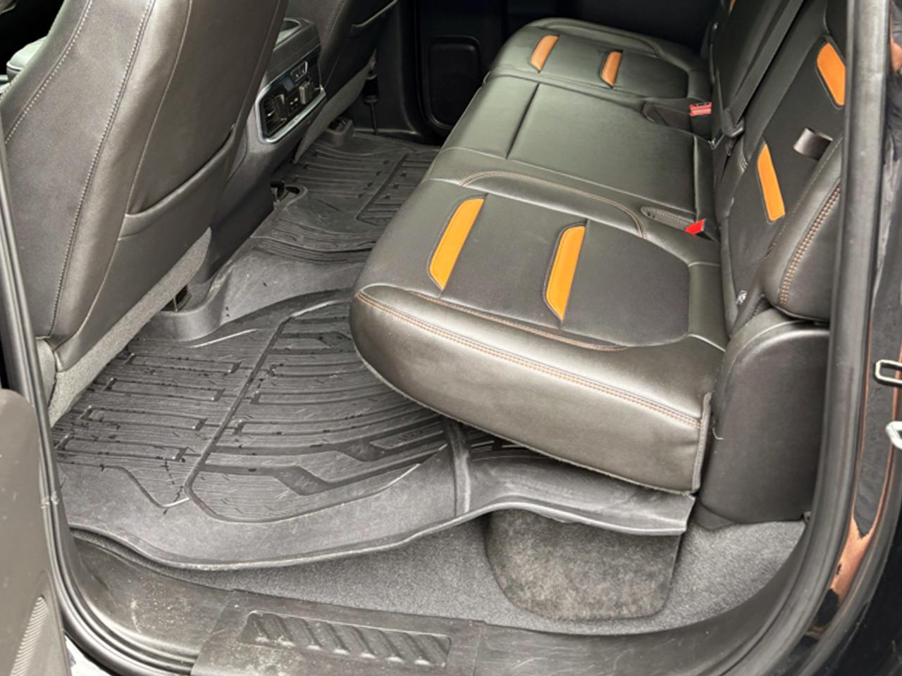 GMC Sierra 1500 4WD Crew Cab 147" AT4 2019