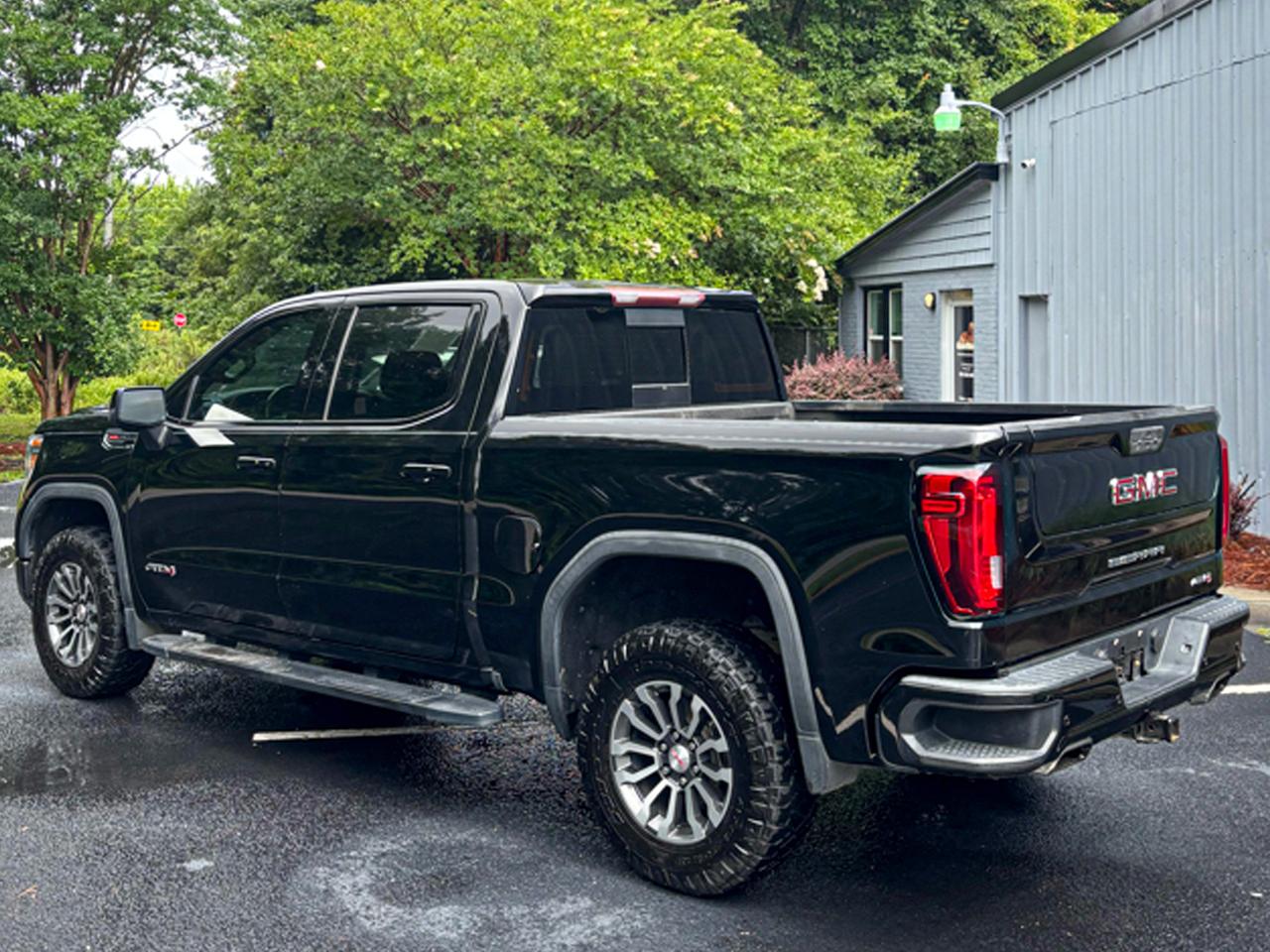 GMC Sierra 1500 4WD Crew Cab 147" AT4 2019