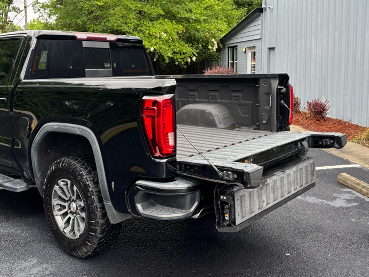 GMC Sierra 1500 4WD Crew Cab 147" AT4 2019
