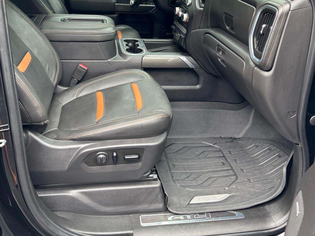 GMC Sierra 1500 4WD Crew Cab 147" AT4 2019