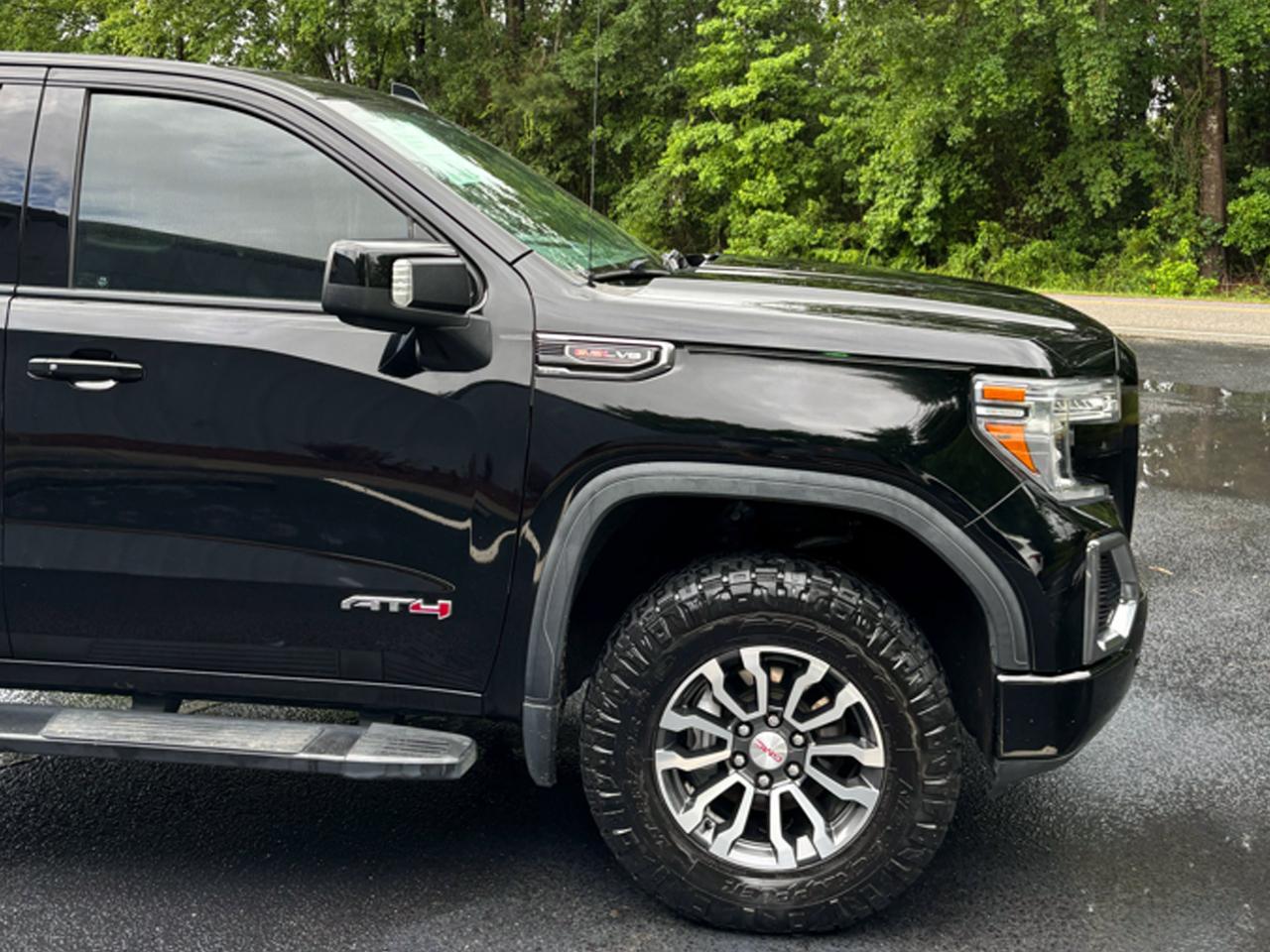 GMC Sierra 1500 4WD Crew Cab 147" AT4 2019