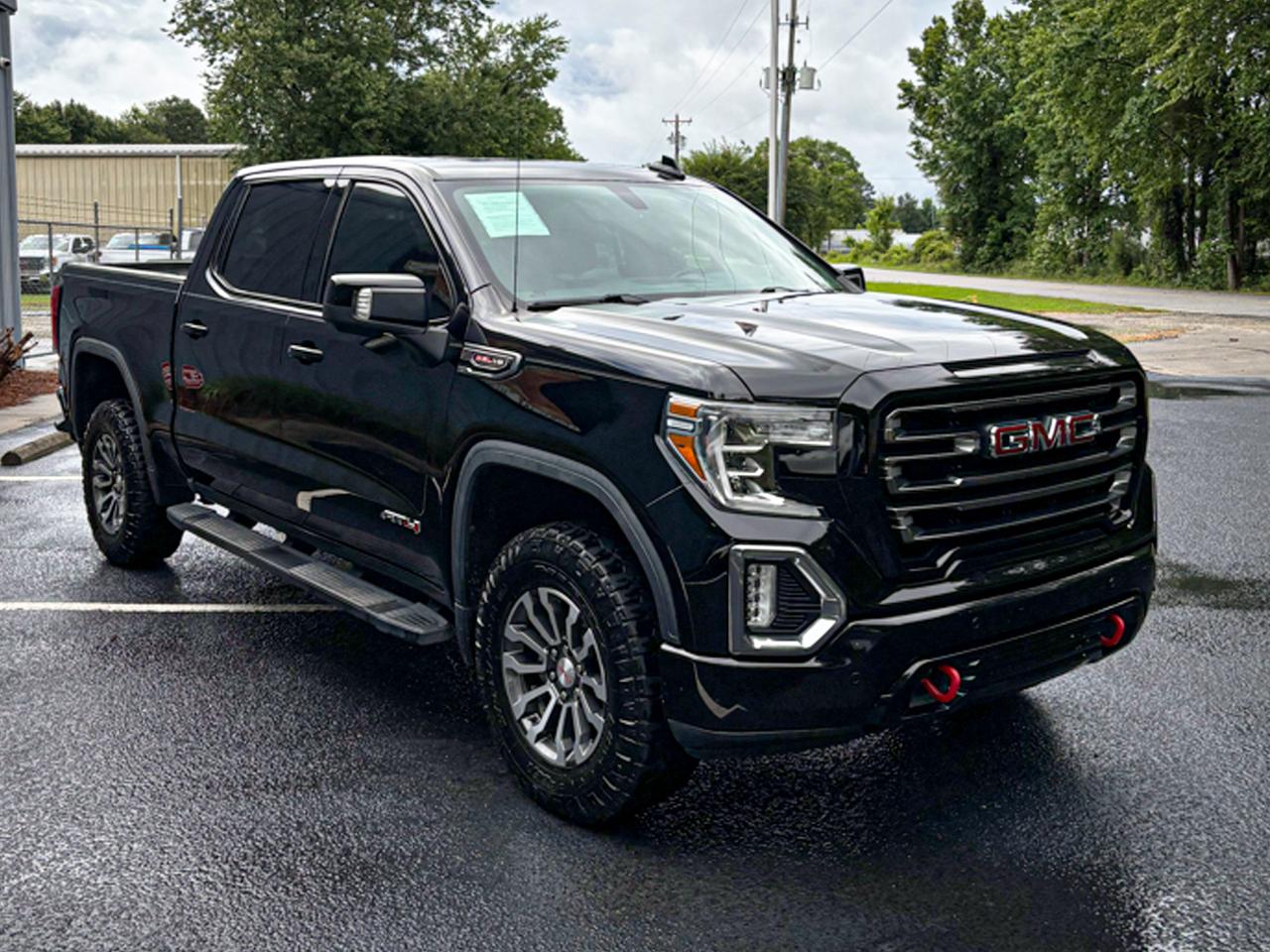 GMC Sierra 1500 4WD Crew Cab 147" AT4 2019