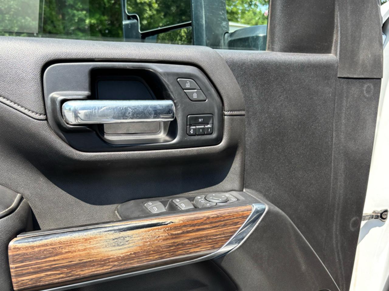 Chevrolet Silverado 2500HD 4WD Crew Cab 159" High Country 2022