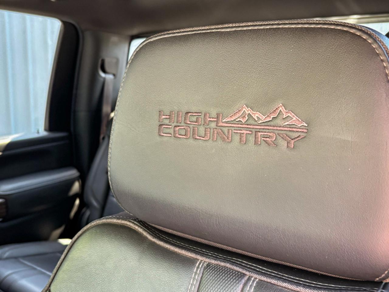 Chevrolet Silverado 2500HD 4WD Crew Cab 159" High Country 2022