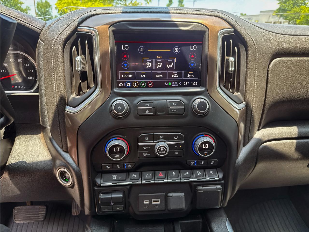 Chevrolet Silverado 2500HD 4WD Crew Cab 159" High Country 2022