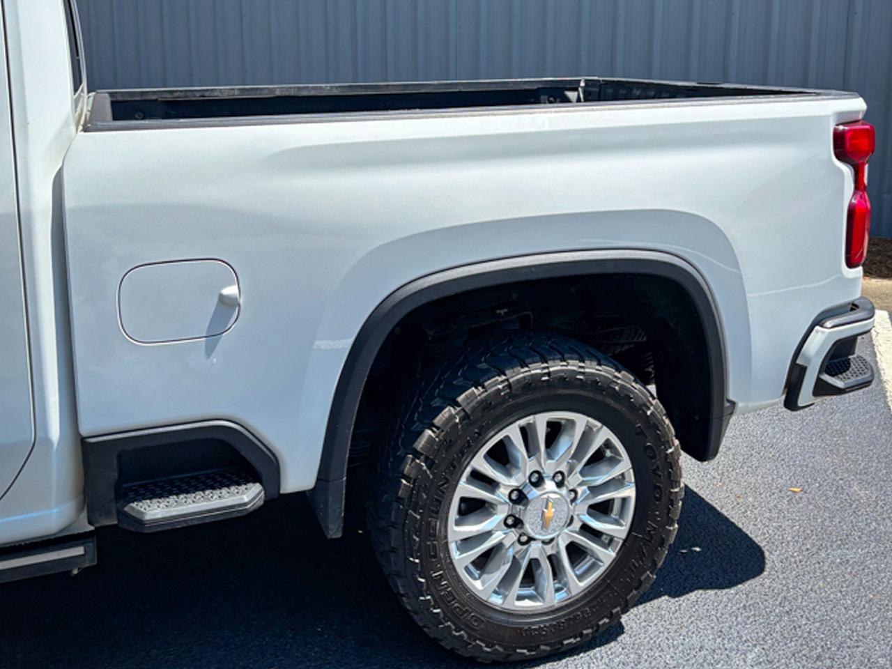 Chevrolet Silverado 2500HD 4WD Crew Cab 159" High Country 2022