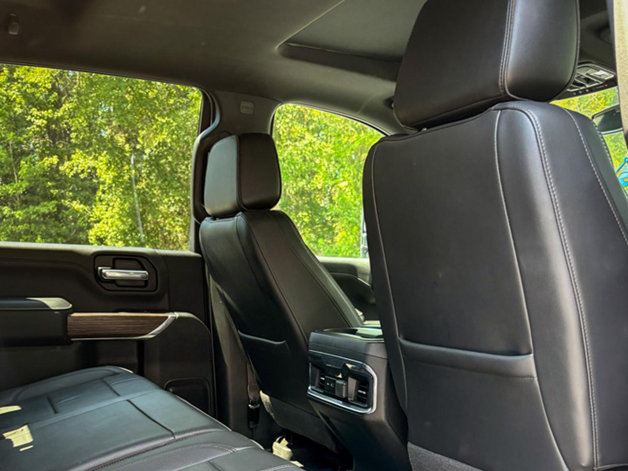 Chevrolet Silverado 2500HD 4WD Crew Cab 159" High Country 2022
