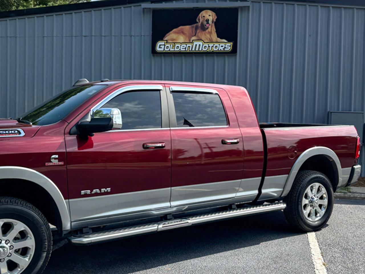 RAM 2500 Laramie 4x4 Mega Cab 6'4" Box 2021