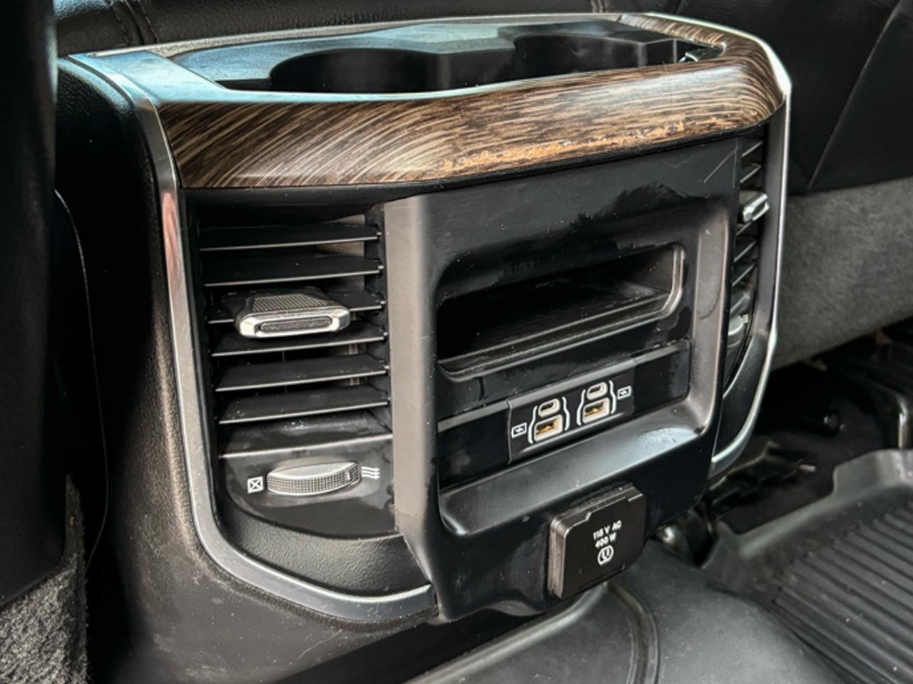 RAM 2500 Laramie 4x4 Mega Cab 6'4" Box 2021