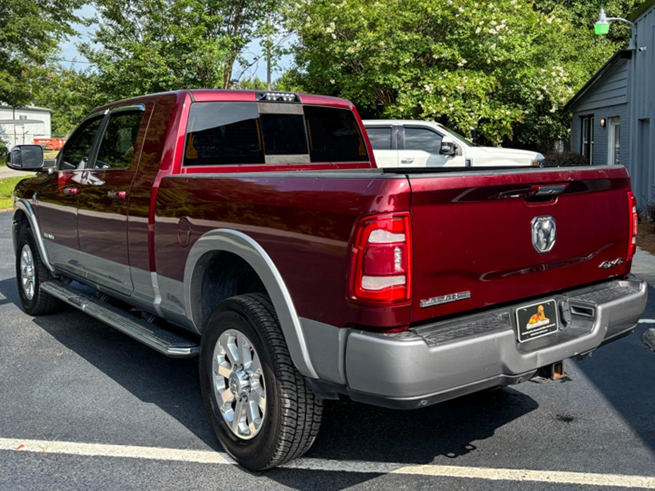 RAM 2500 Laramie 4x4 Mega Cab 6'4" Box 2021