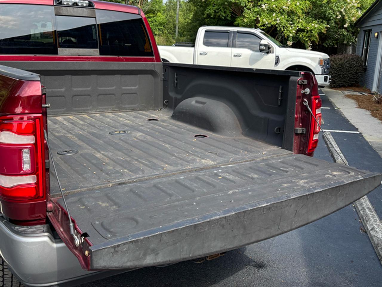 RAM 2500 Laramie 4x4 Mega Cab 6'4" Box 2021