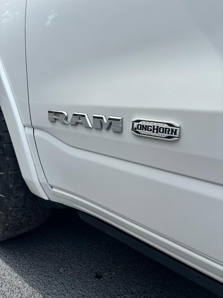 RAM 1500 Longhorn 4x4 Crew Cab 5'7" Box 2020