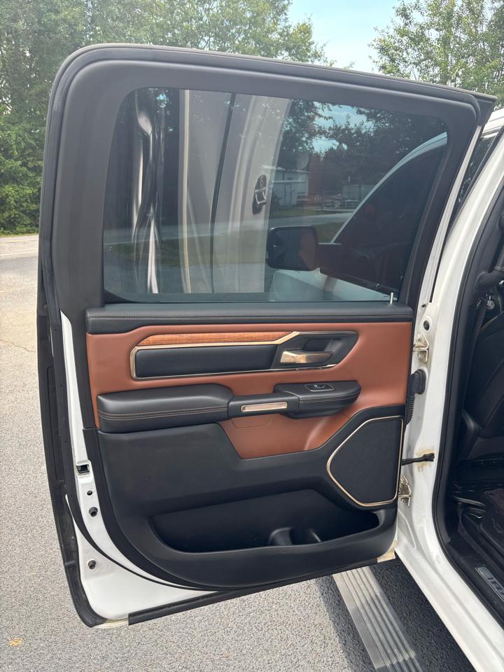 RAM 1500 Longhorn 4x4 Crew Cab 5'7" Box 2020