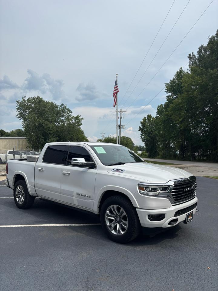 RAM 1500 Longhorn 4x4 Crew Cab 5'7" Box 2020