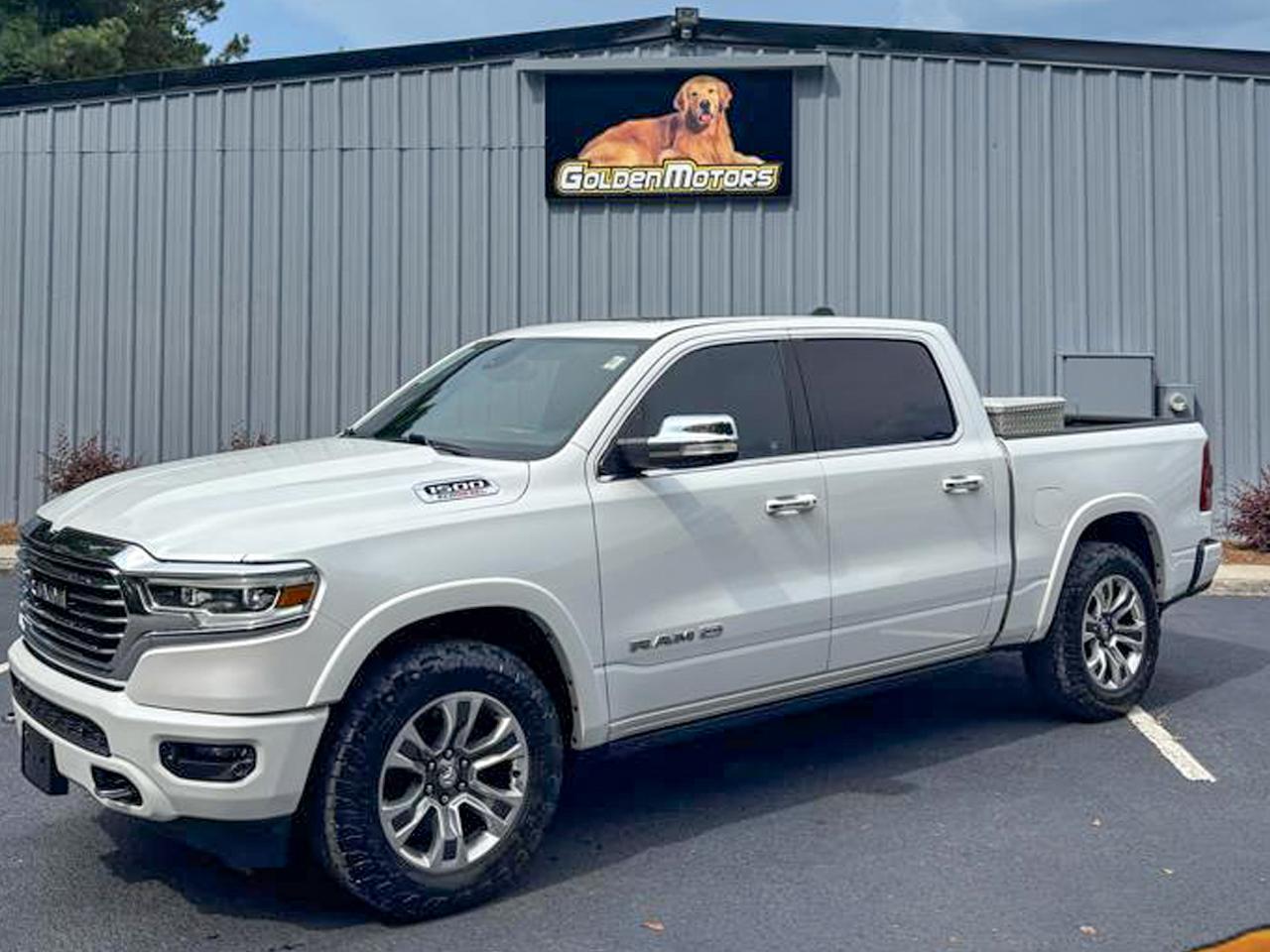 RAM 1500 Longhorn 4x4 Crew Cab 5'7" Box 2020