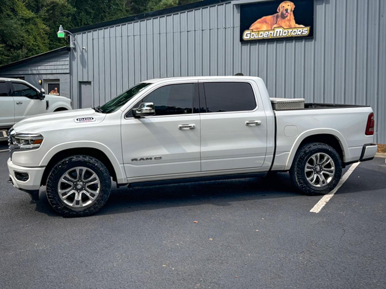 RAM 1500 Longhorn 4x4 Crew Cab 5'7" Box 2020