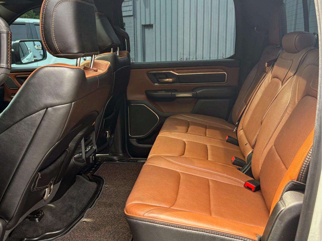 RAM 1500 Longhorn 4x4 Crew Cab 5'7" Box 2020