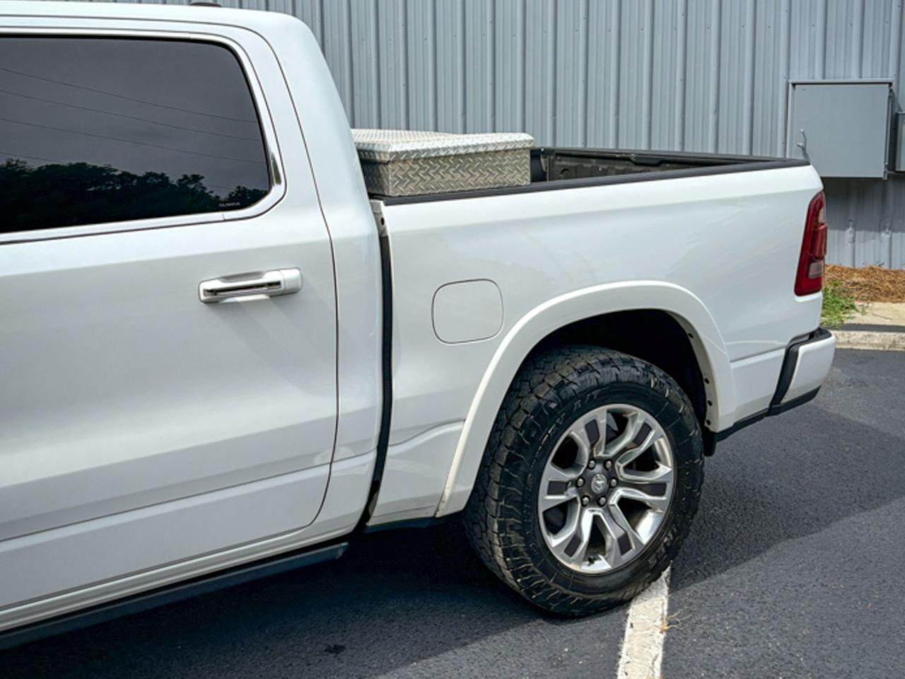RAM 1500 Longhorn 4x4 Crew Cab 5'7" Box 2020