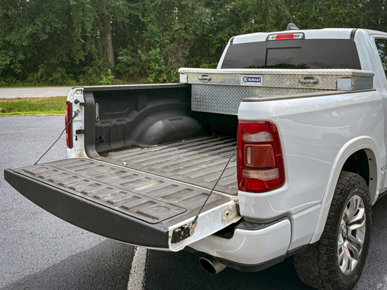 RAM 1500 Longhorn 4x4 Crew Cab 5'7" Box 2020