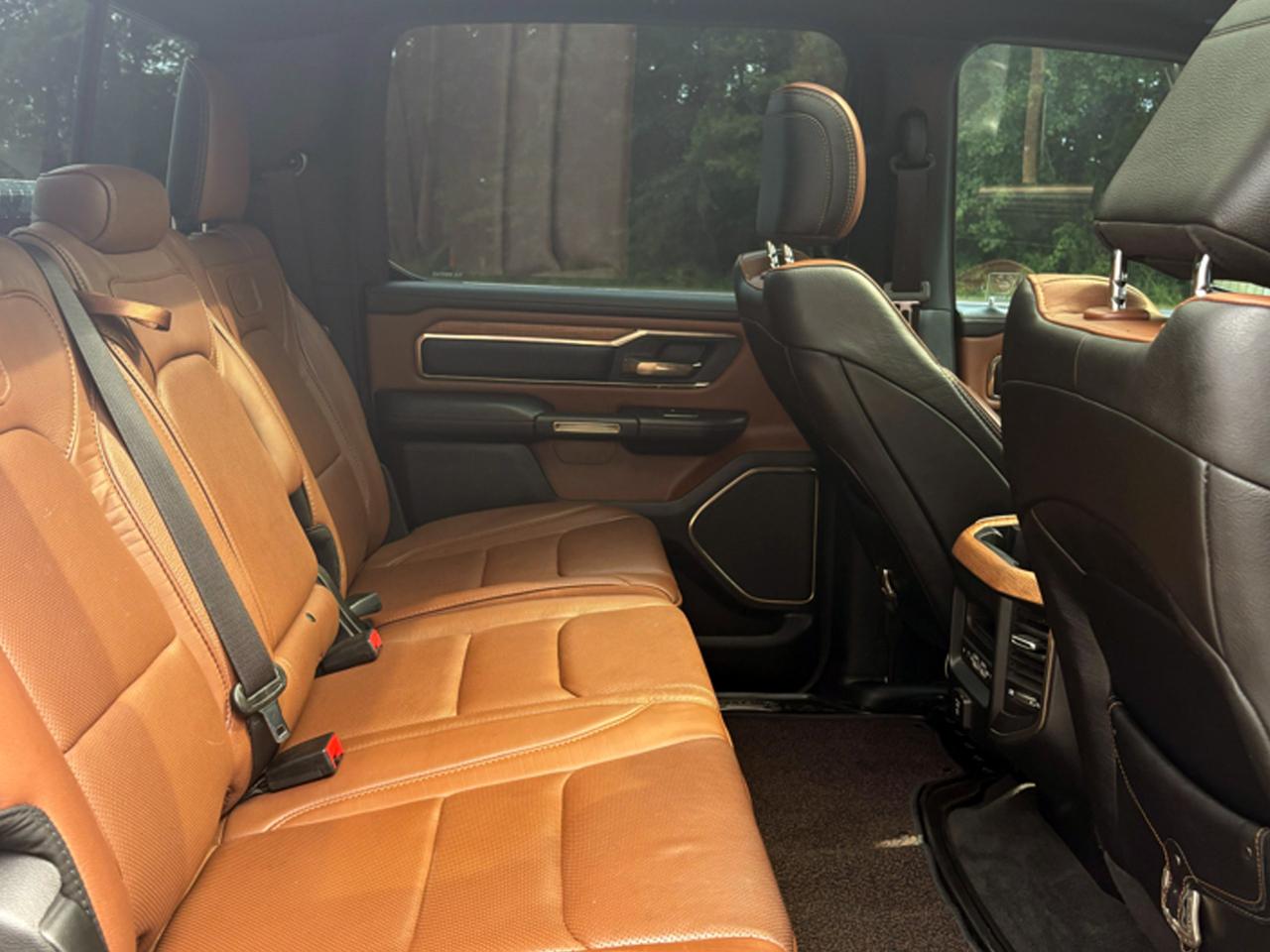 RAM 1500 Longhorn 4x4 Crew Cab 5'7" Box 2020