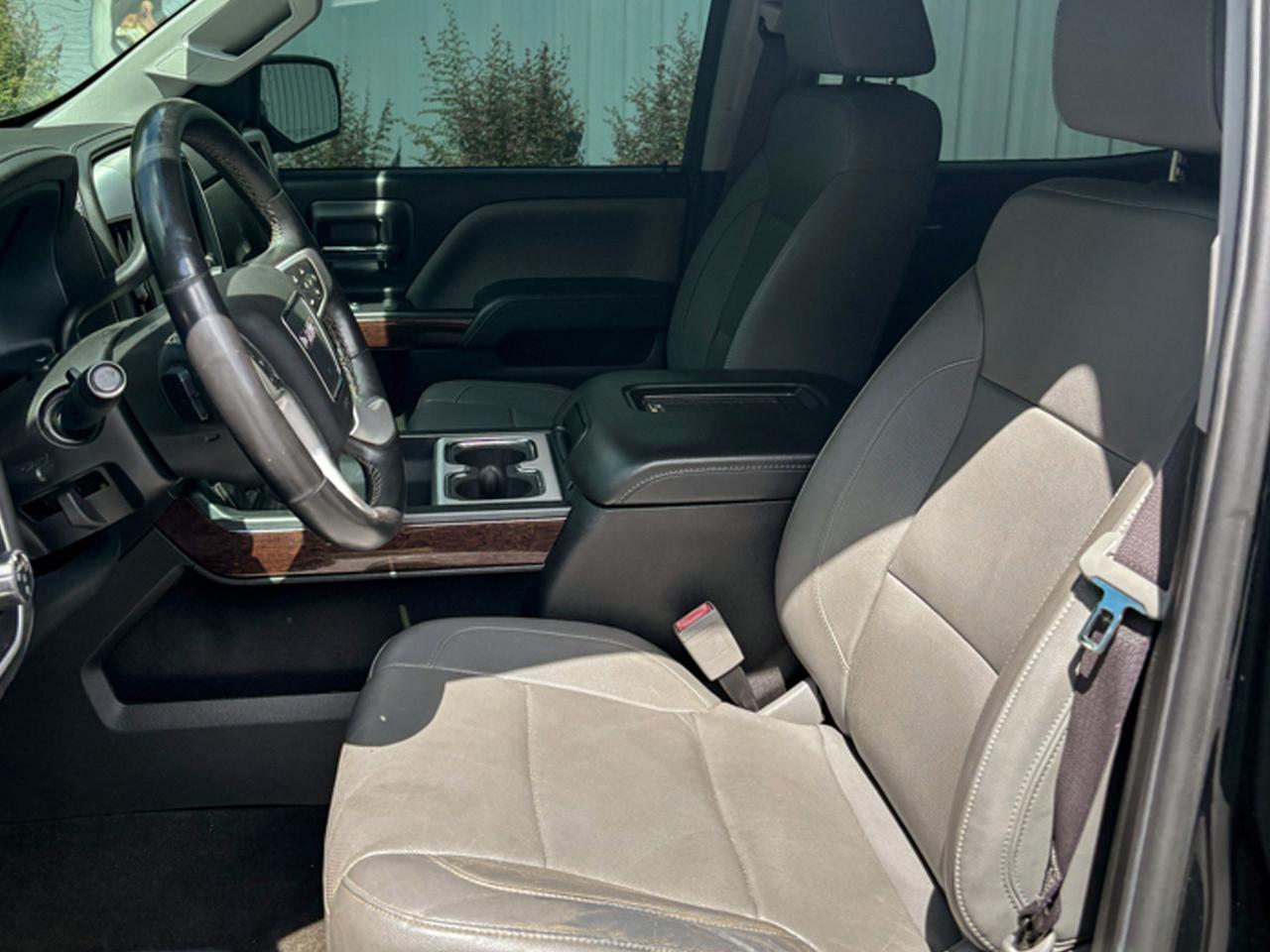 GMC Sierra 1500 4WD Crew Cab 143.5" SLT 2017