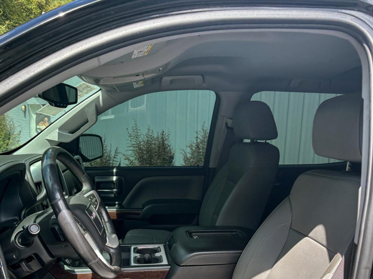 GMC Sierra 1500 4WD Crew Cab 143.5" SLT 2017