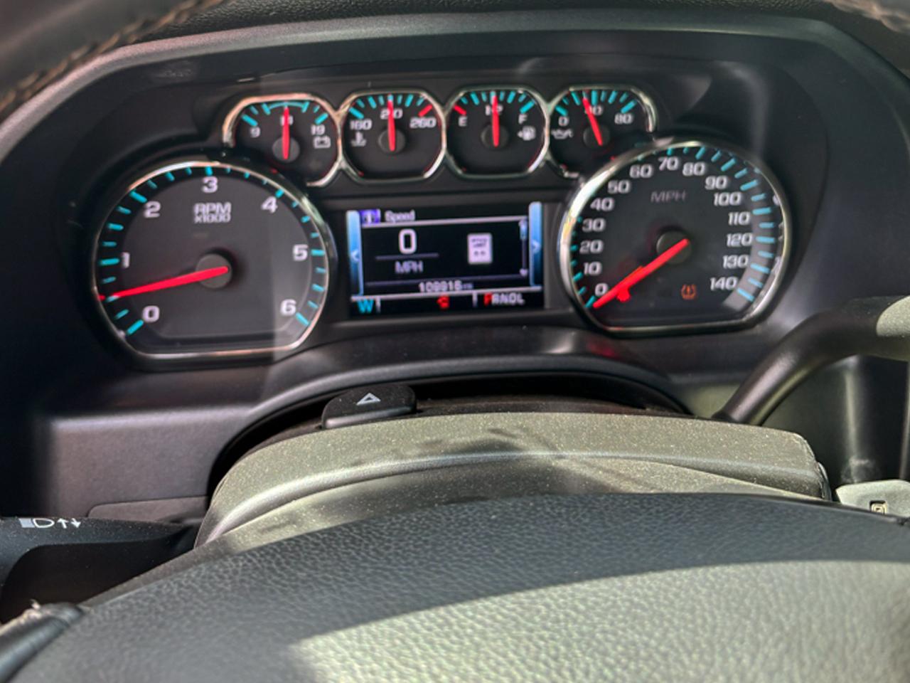 GMC Sierra 1500 4WD Crew Cab 143.5" SLT 2017