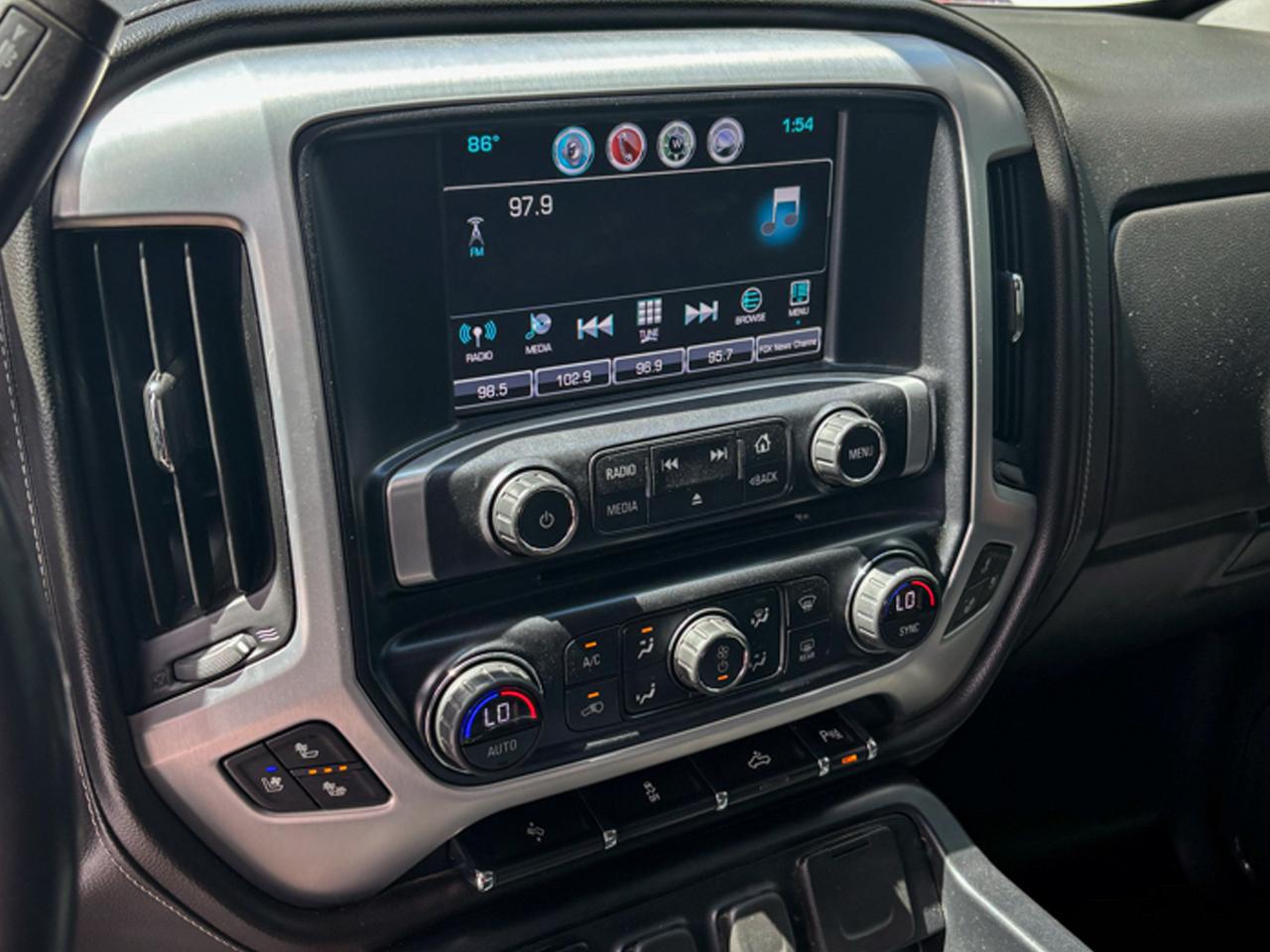 GMC Sierra 1500 4WD Crew Cab 143.5" SLT 2017