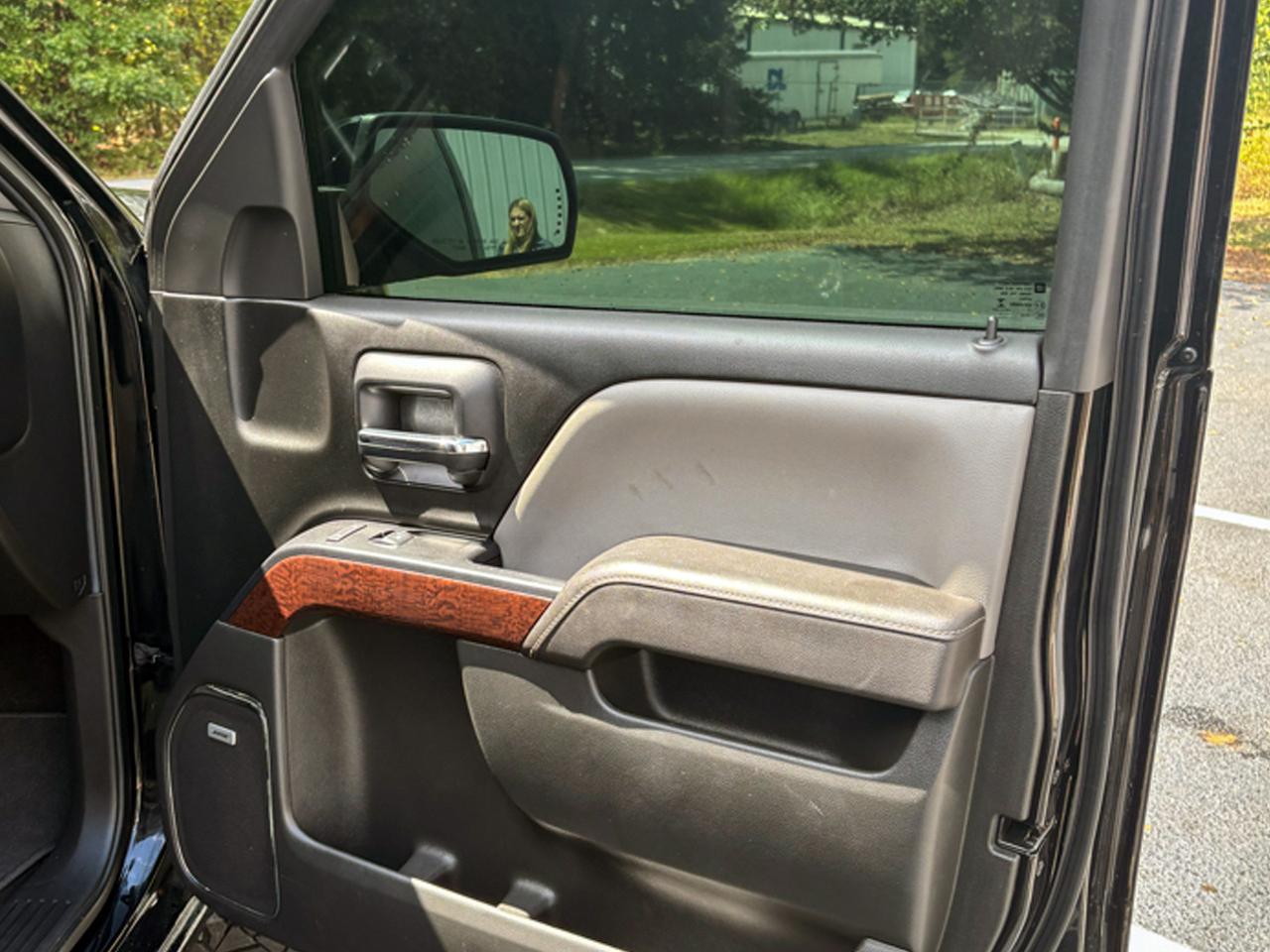 GMC Sierra 1500 4WD Crew Cab 143.5" SLT 2017