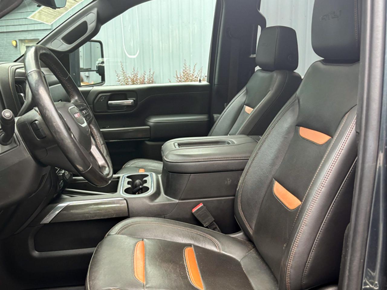 GMC Sierra 2500HD 4WD Crew Cab 159" AT4 2020