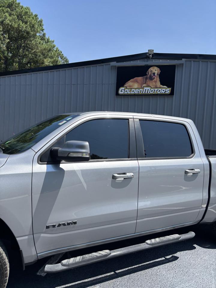 RAM 1500 Big Horn Crew Cab 4WD 2020