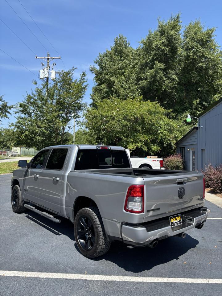 RAM 1500 Big Horn Crew Cab 4WD 2020