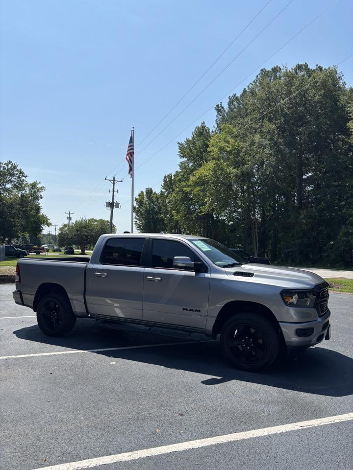 RAM 1500 Big Horn Crew Cab 4WD 2020