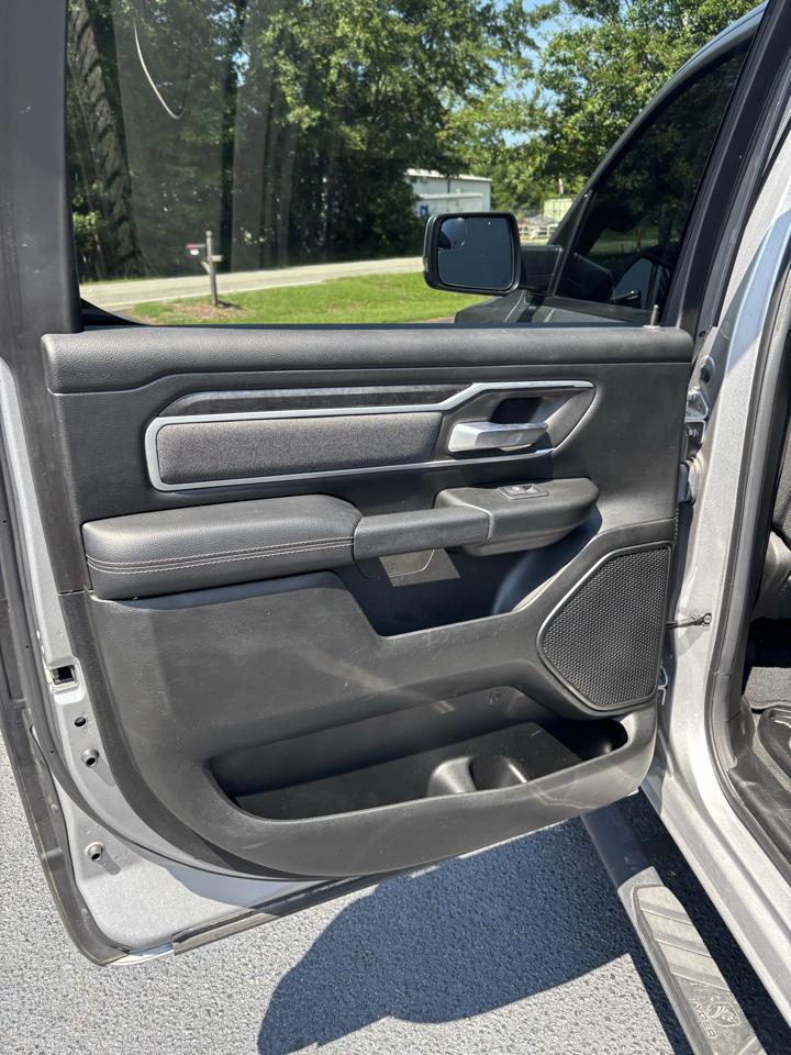 RAM 1500 Big Horn Crew Cab 4WD 2020