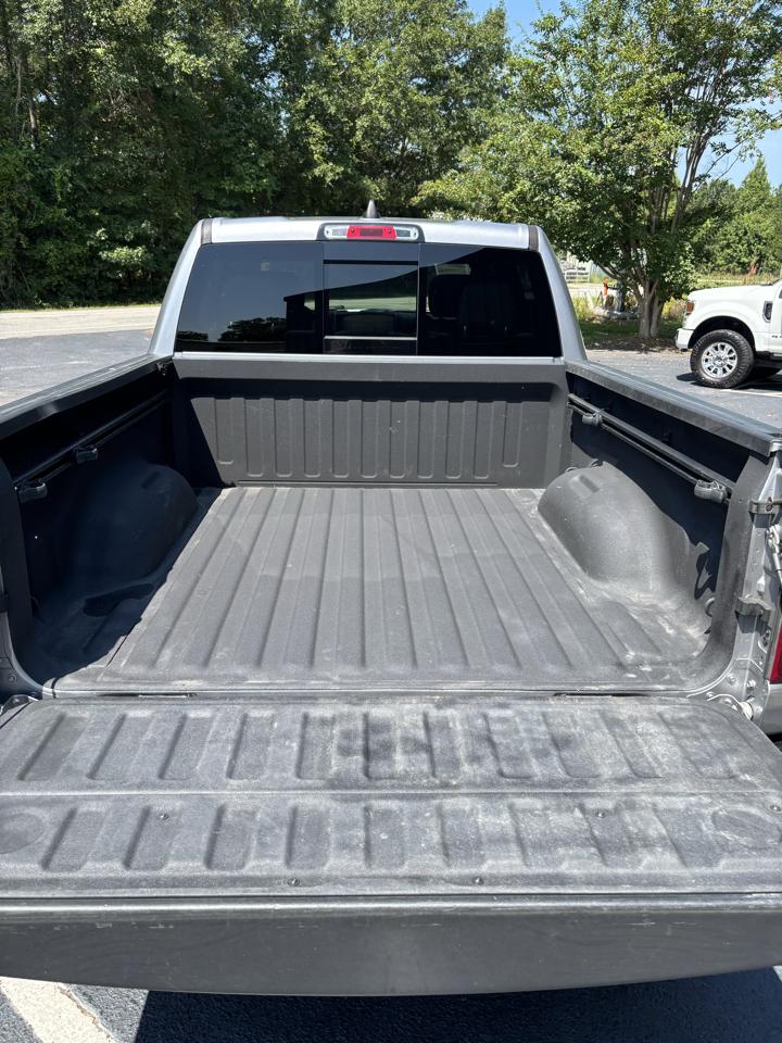 RAM 1500 Big Horn Crew Cab 4WD 2020